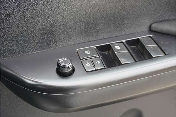 2020 Toyota Hilux SR GUN126R 4X4