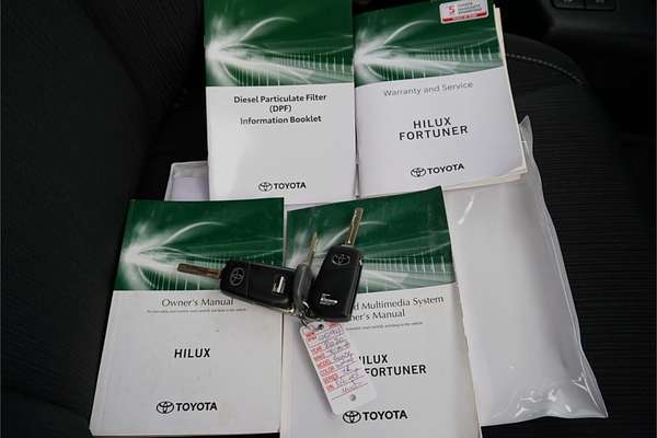 2020 Toyota Hilux SR GUN126R 4X4