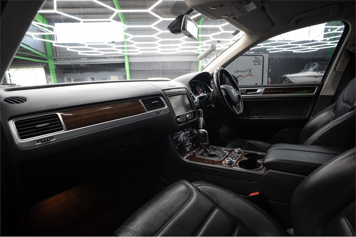 2015 Volkswagen Touareg V6 TDI 7P MY16