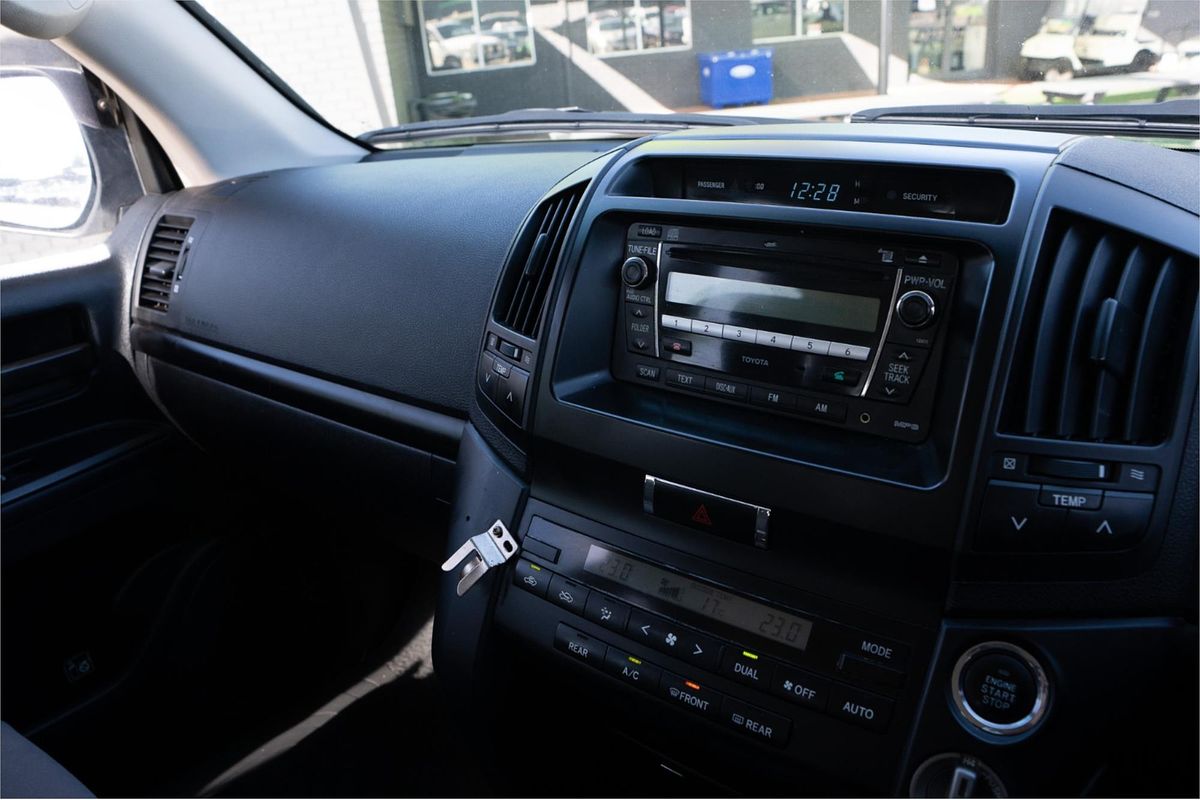 2007 Toyota Landcruiser GXL VDJ200R