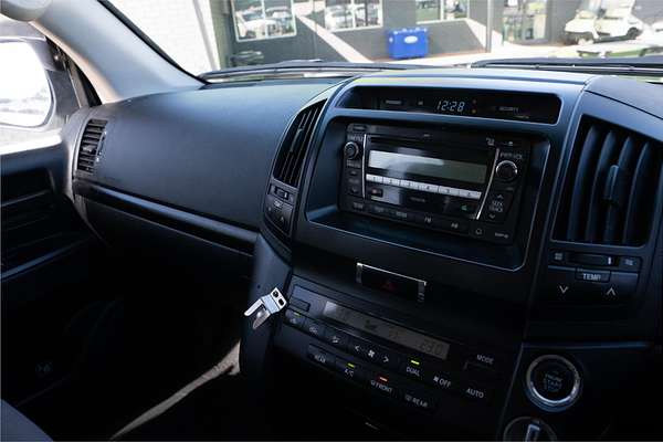 2007 Toyota Landcruiser GXL VDJ200R