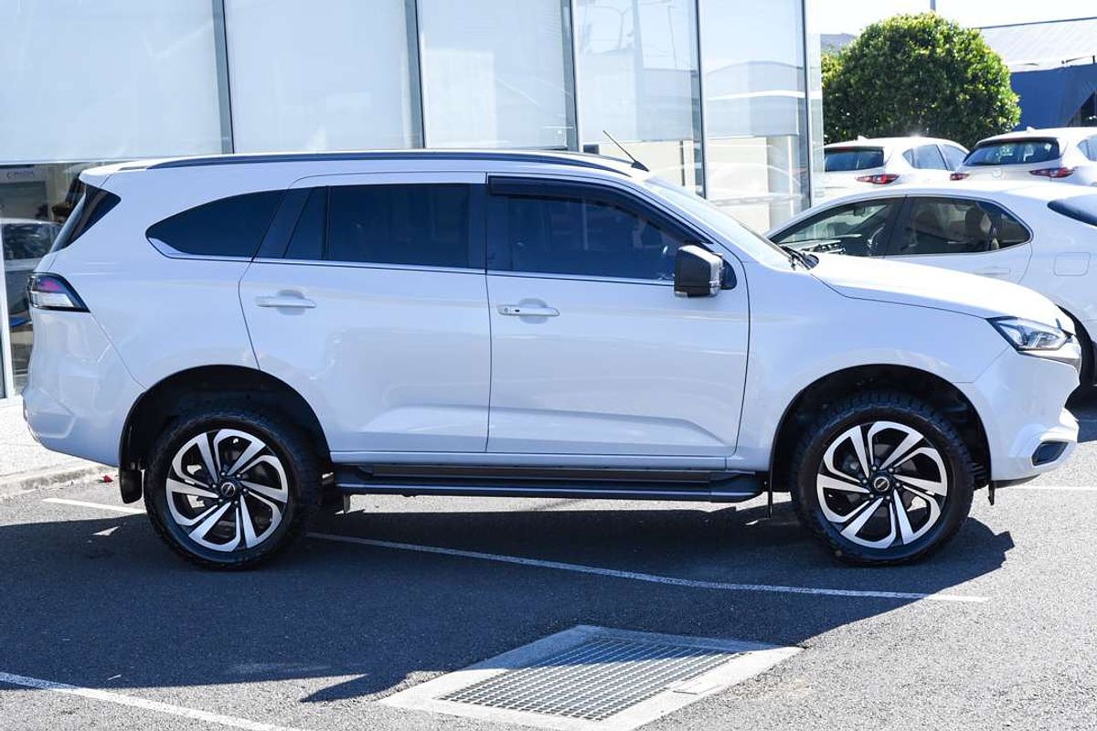 2021 Isuzu MU-X LS-T