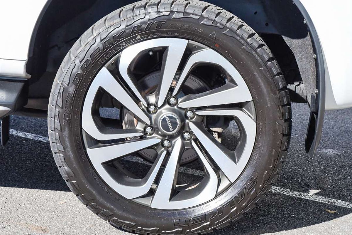 2021 Isuzu MU-X LS-T