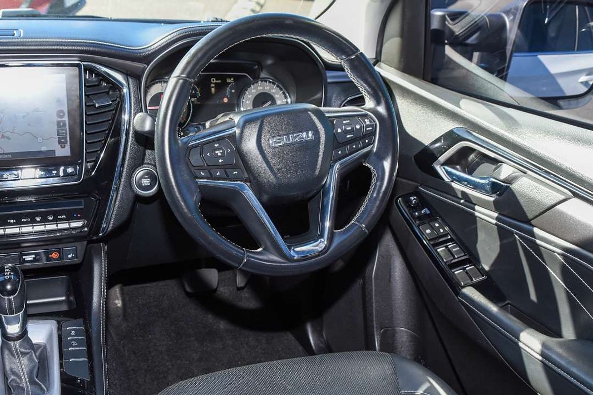 2021 Isuzu MU-X LS-T