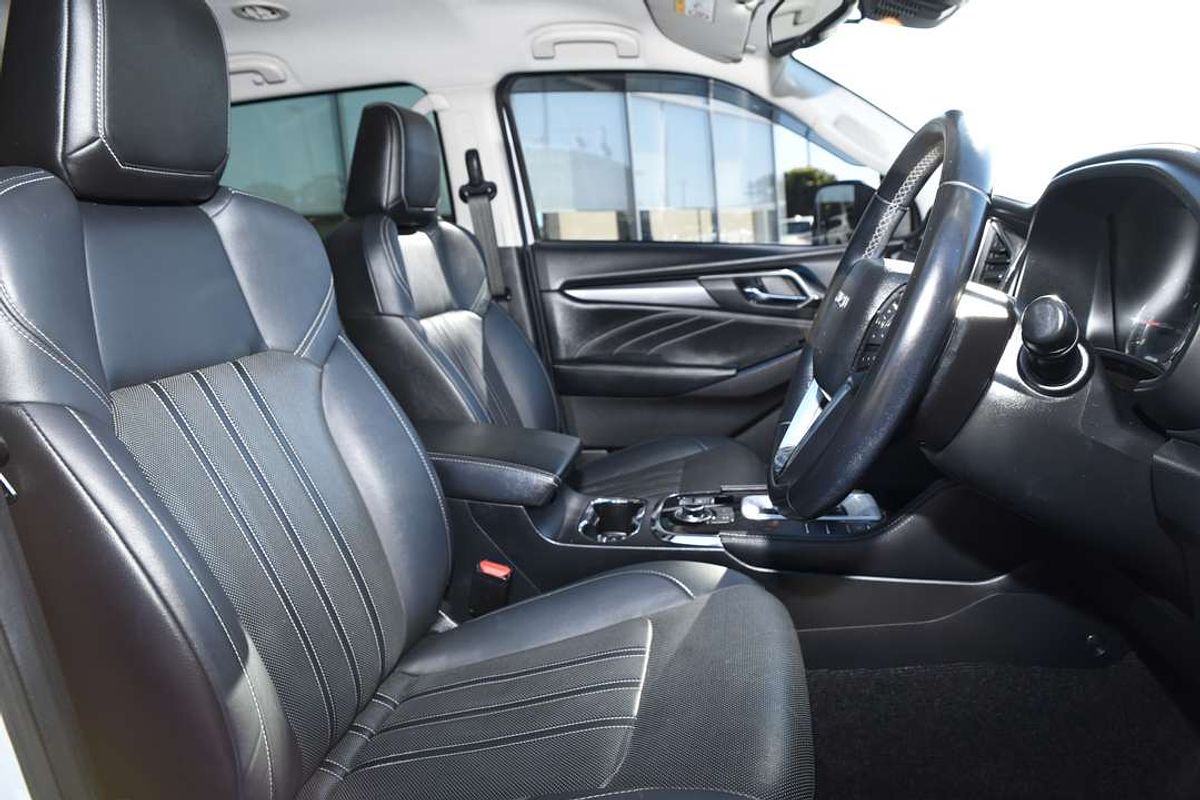 2021 Isuzu MU-X LS-T