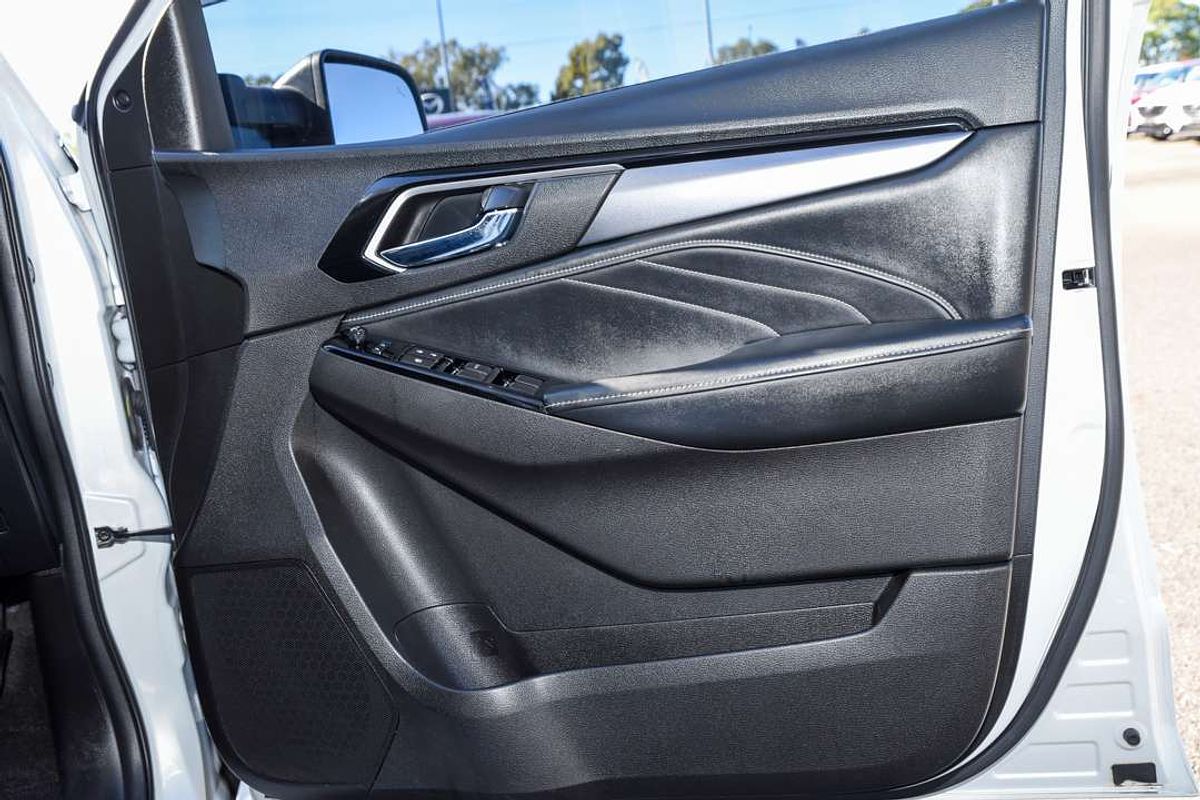 2021 Isuzu MU-X LS-T