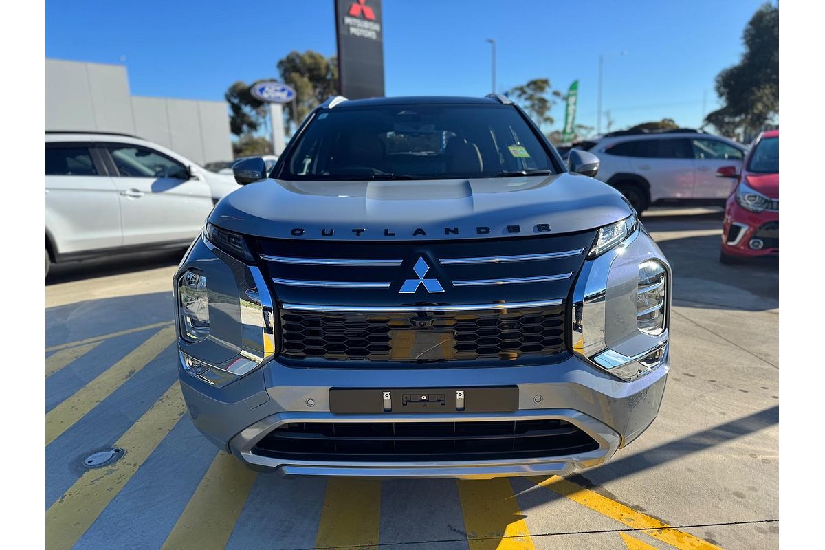 2025 Mitsubishi Outlander Exceed Tourer ZM
