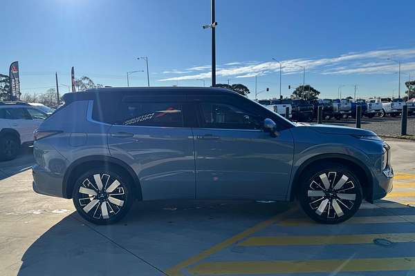 2025 Mitsubishi Outlander Exceed Tourer ZM