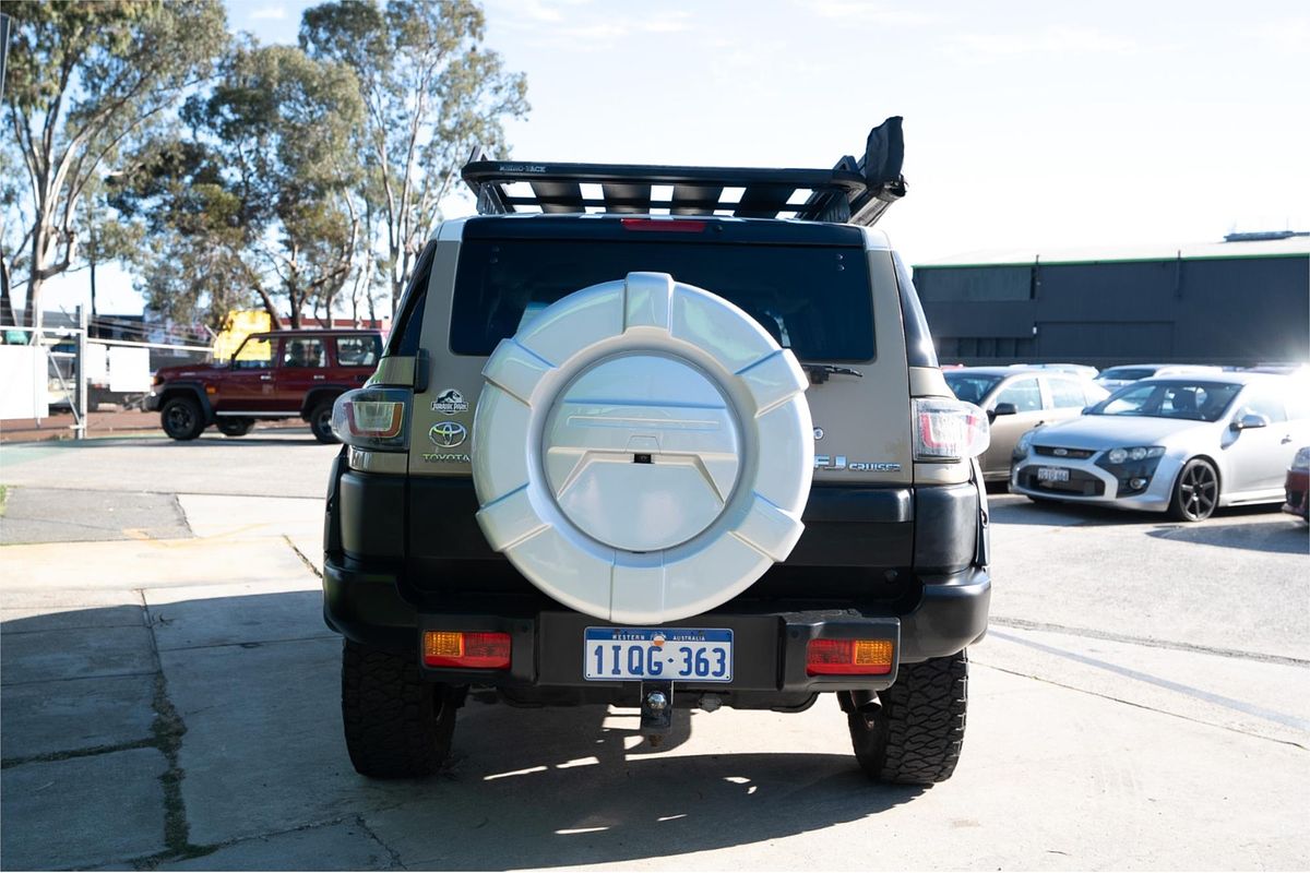 2013 Toyota FJ Cruiser GSJ15R