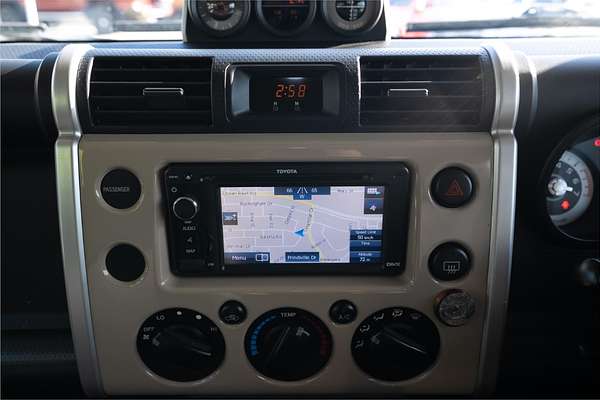 2013 Toyota FJ Cruiser GSJ15R
