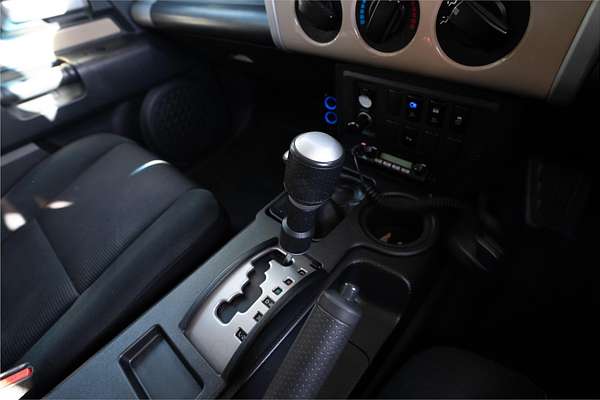 2013 Toyota FJ Cruiser GSJ15R