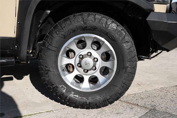 2013 Toyota FJ Cruiser GSJ15R