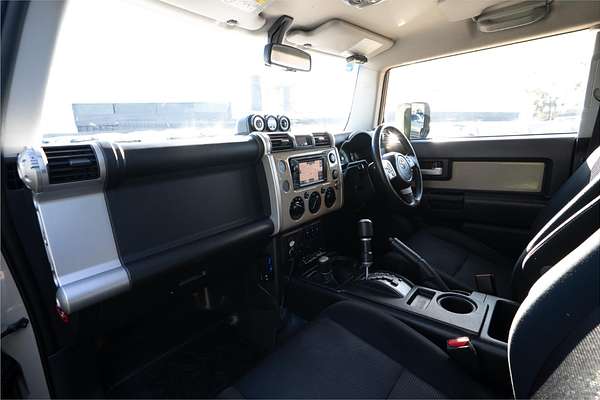 2013 Toyota FJ Cruiser GSJ15R