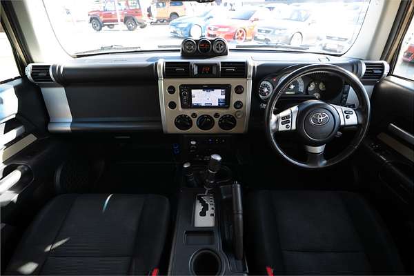 2013 Toyota FJ Cruiser GSJ15R