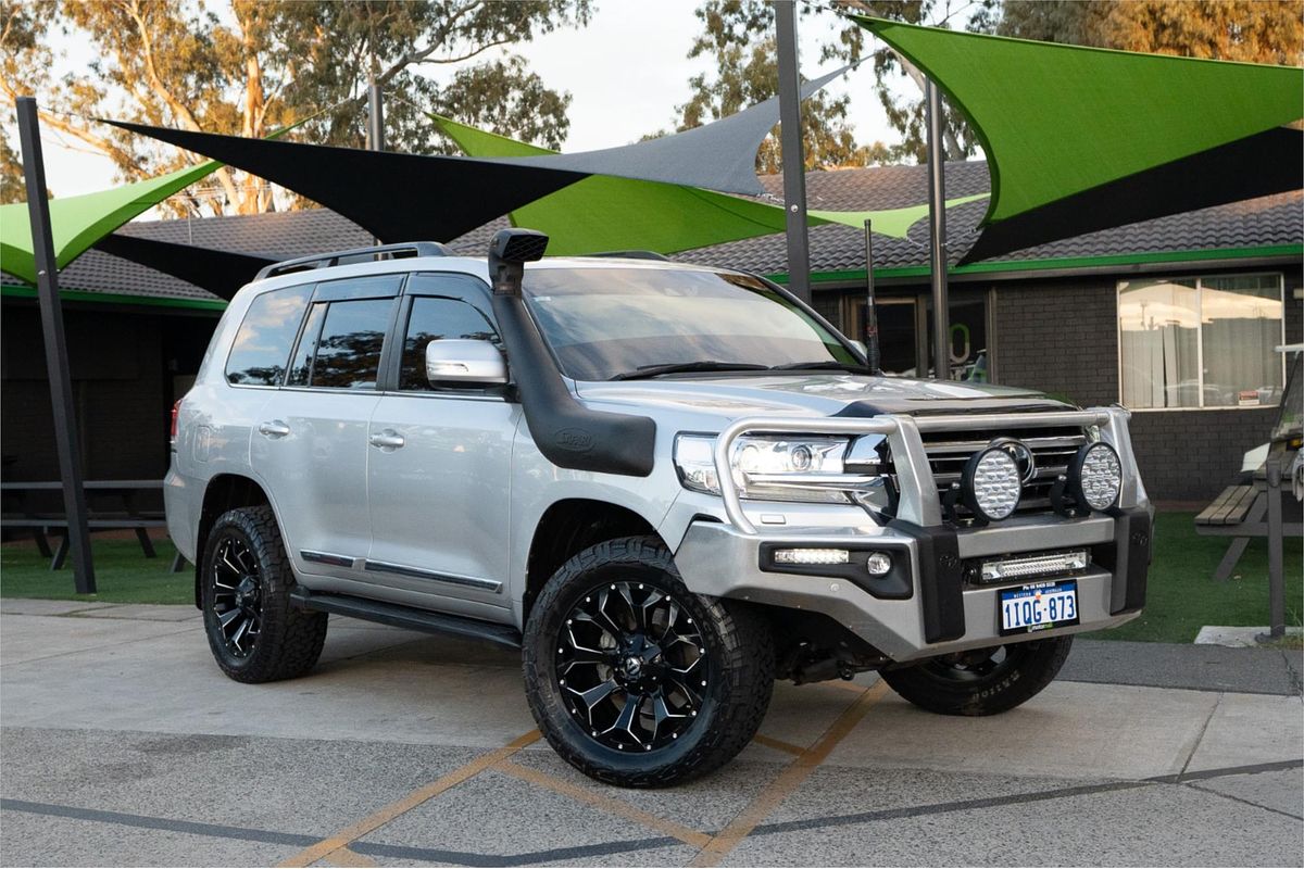 2018 Toyota Landcruiser Sahara VDJ200R