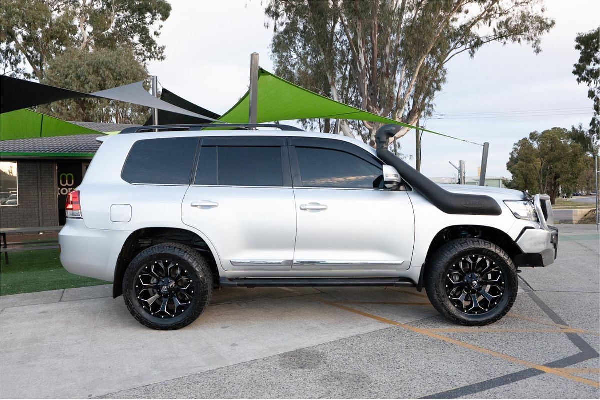 2018 Toyota Landcruiser Sahara VDJ200R