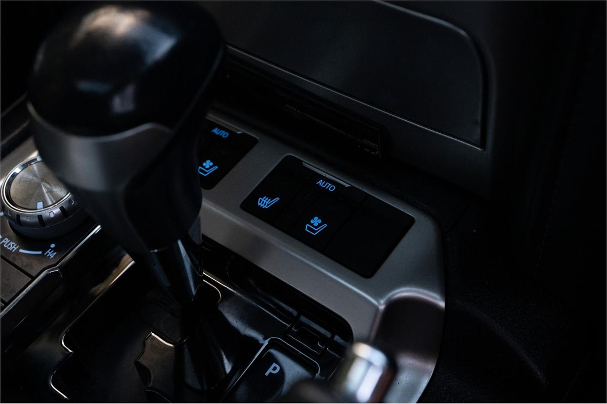 2018 Toyota Landcruiser Sahara VDJ200R
