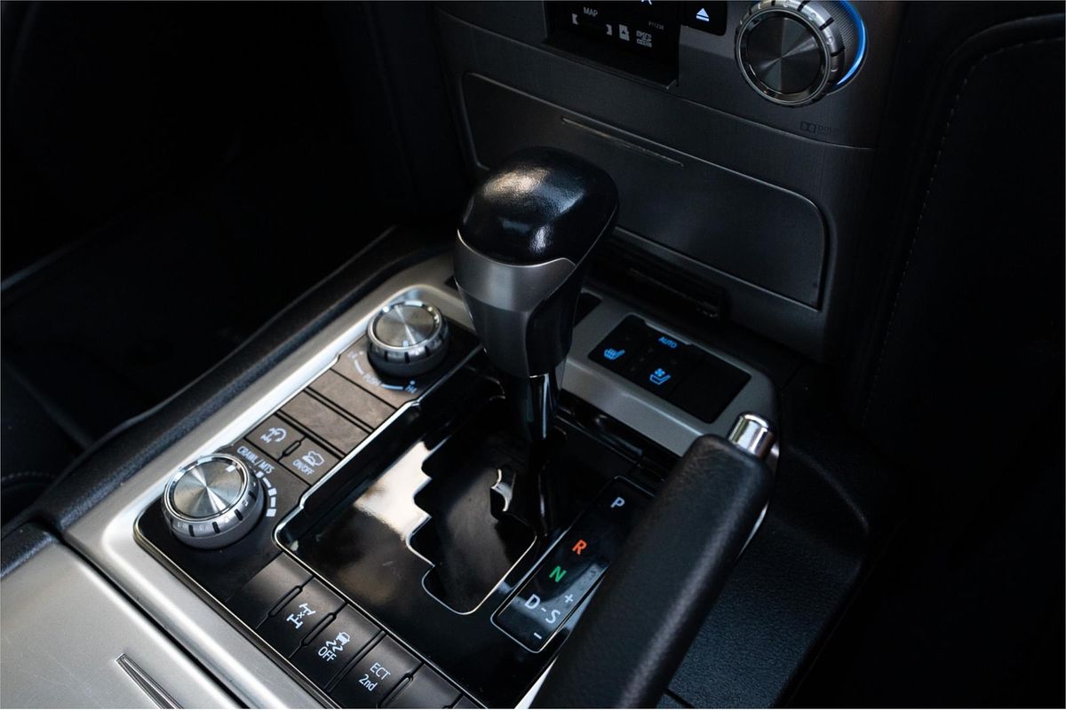 2018 Toyota Landcruiser Sahara VDJ200R