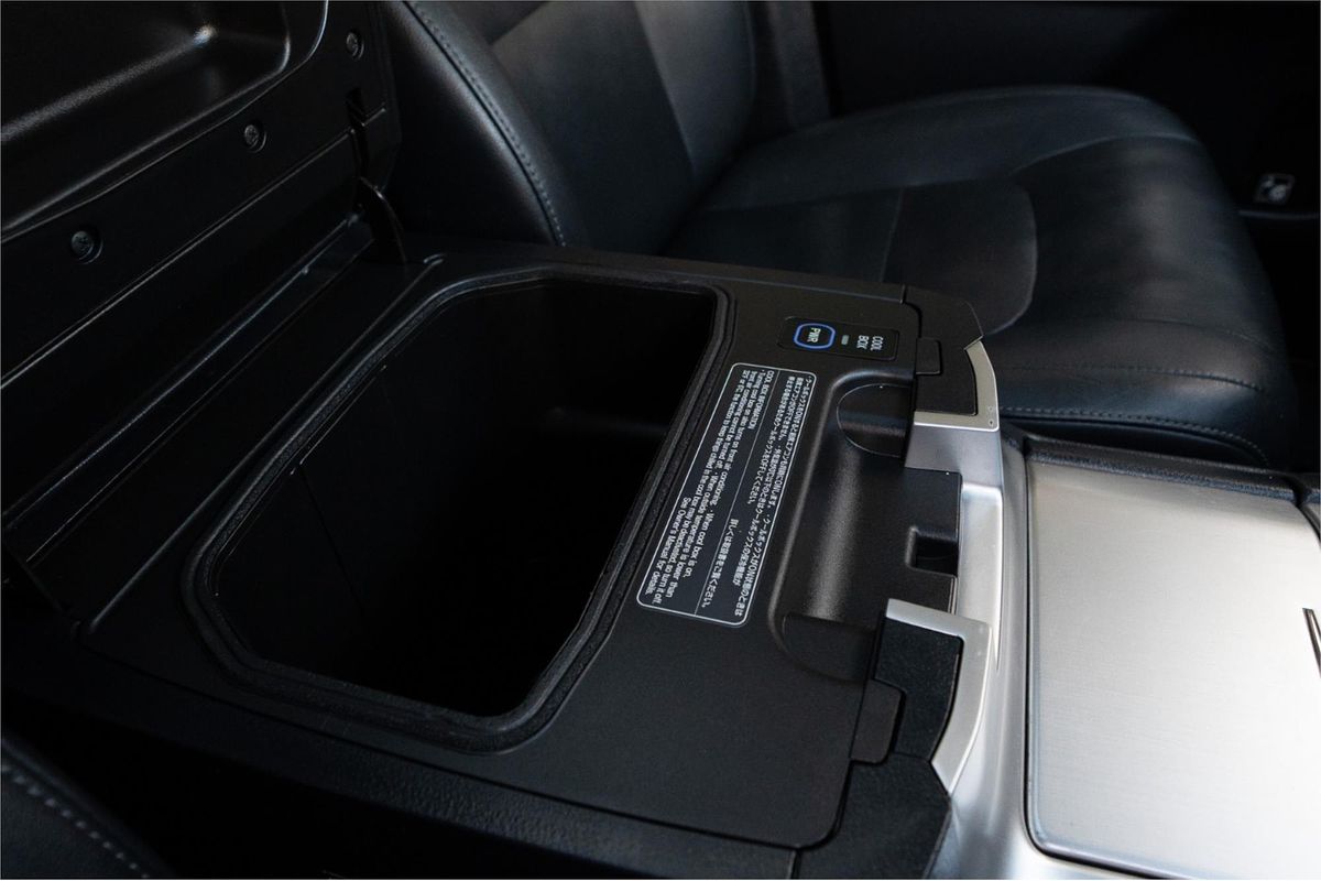 2018 Toyota Landcruiser Sahara VDJ200R