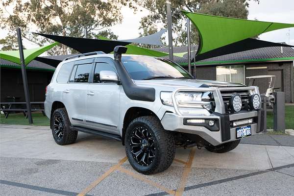 2018 Toyota Landcruiser Sahara VDJ200R