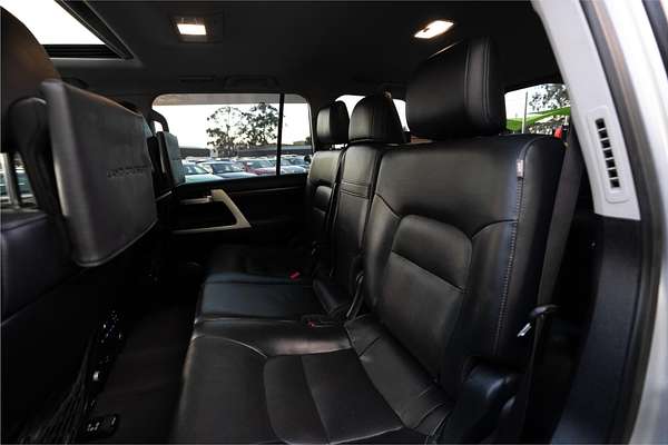 2018 Toyota Landcruiser Sahara VDJ200R