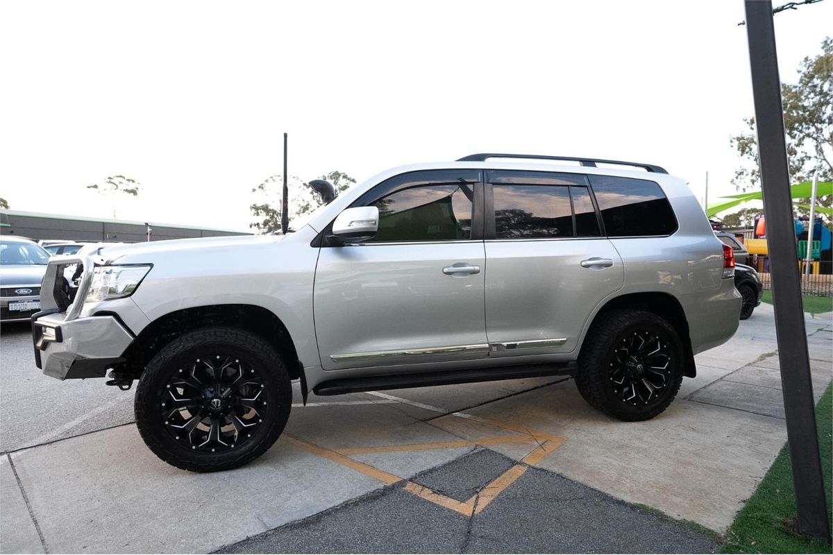 2018 Toyota Landcruiser Sahara VDJ200R