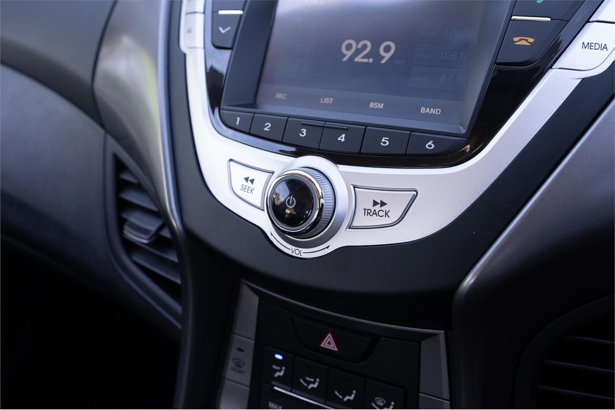 2013 Hyundai ELANTRA Active MD2