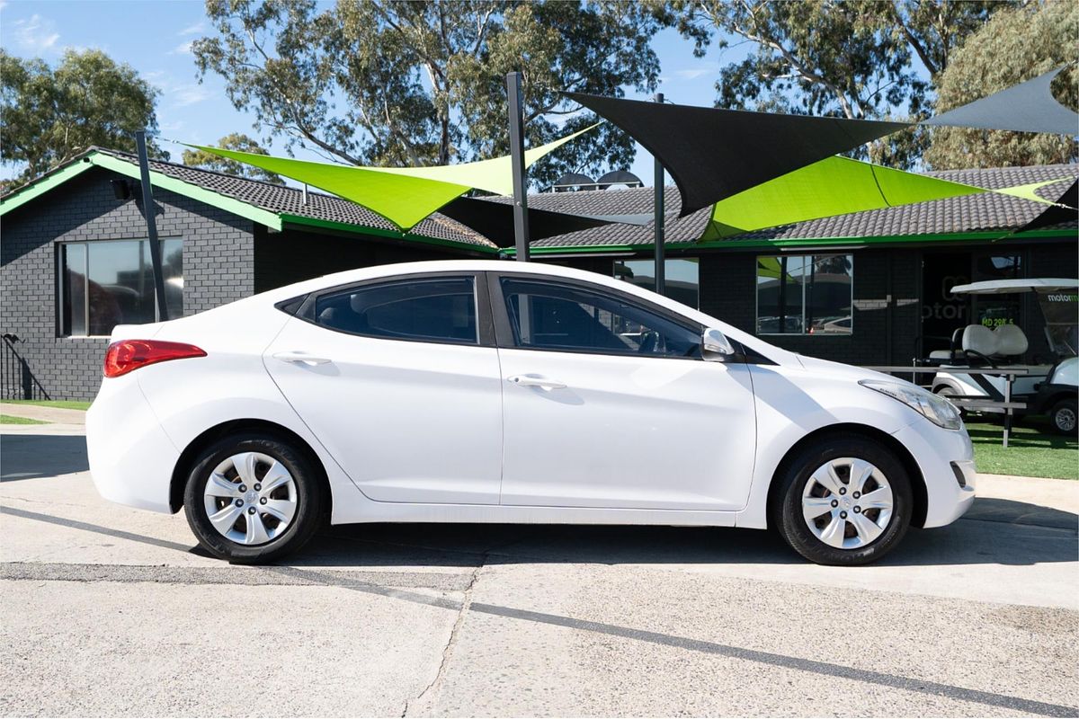 2013 Hyundai ELANTRA Active MD2