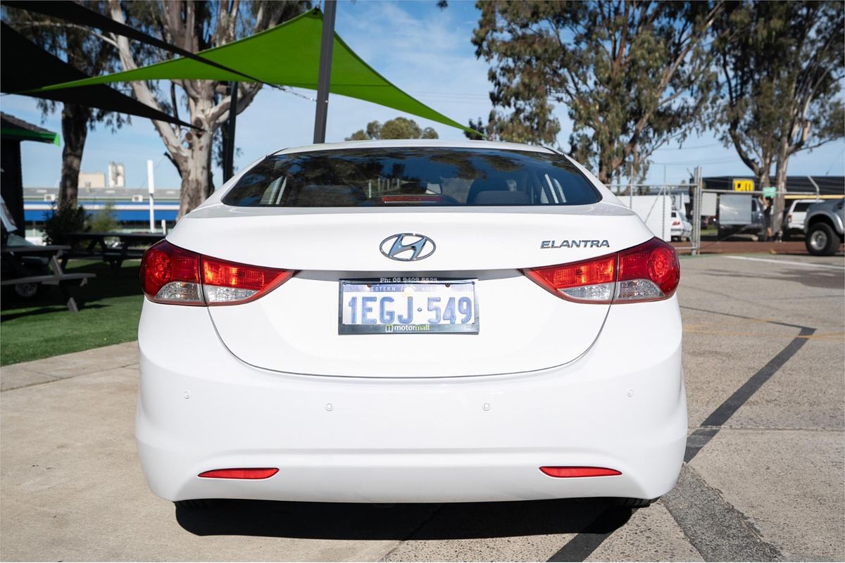 2013 Hyundai ELANTRA Active MD2