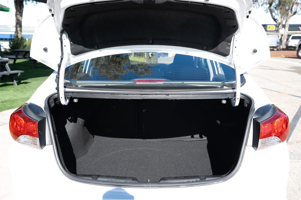 2013 Hyundai ELANTRA Active MD2