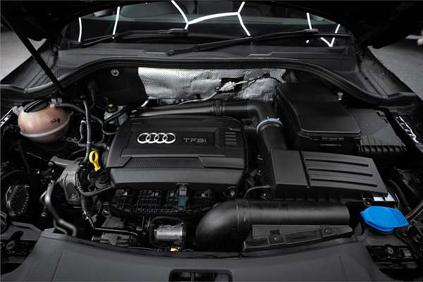 2015 Audi Q3 TFSI Sport 8U