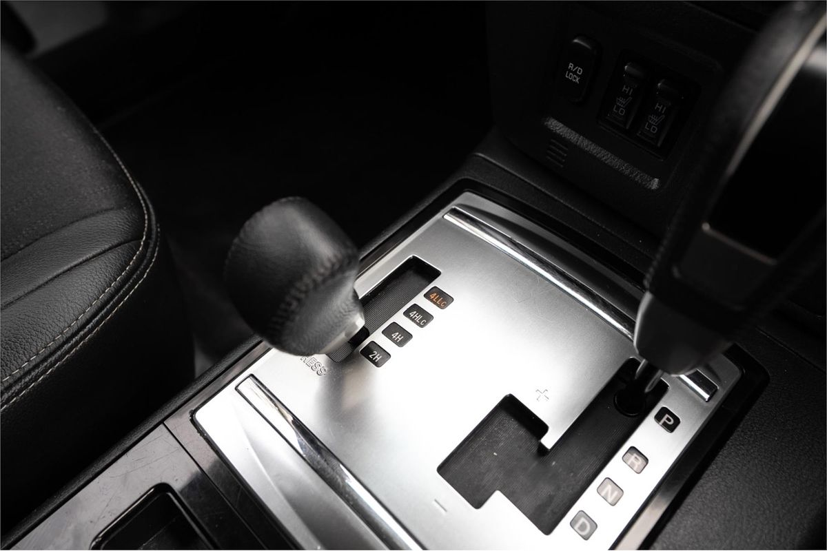 2015 Mitsubishi Pajero GLS NX