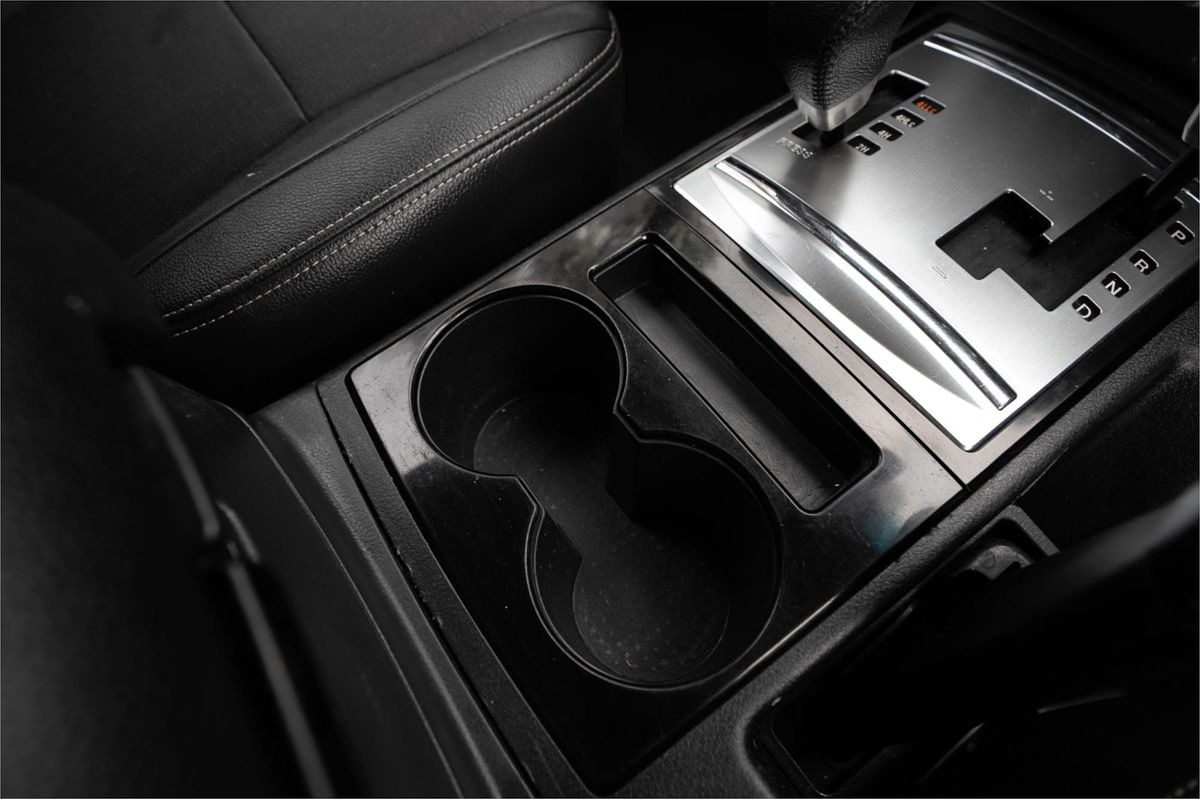 2015 Mitsubishi Pajero GLS NX