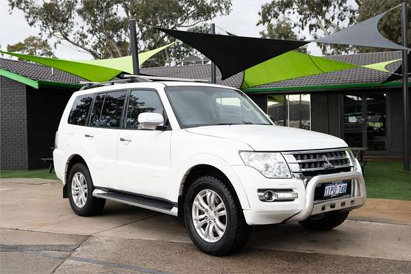 2015 Mitsubishi Pajero GLS NX