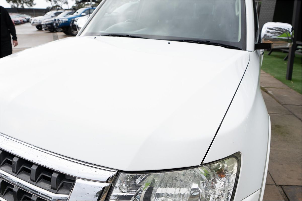2015 Mitsubishi Pajero GLS NX