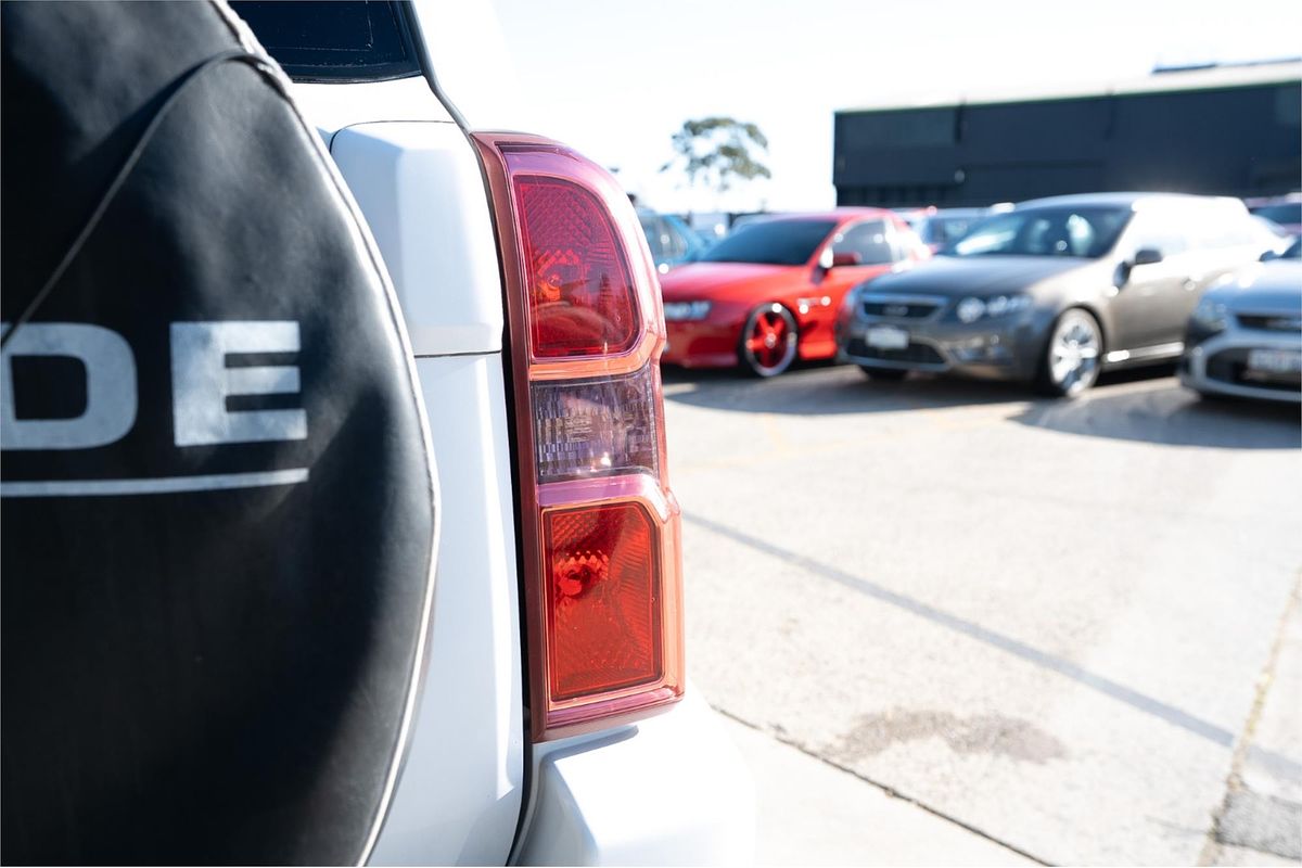 2013 Nissan Patrol ST Y61