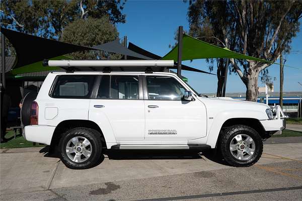 2013 Nissan Patrol ST Y61