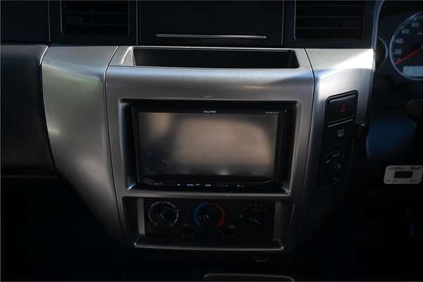 2013 Nissan Patrol ST Y61