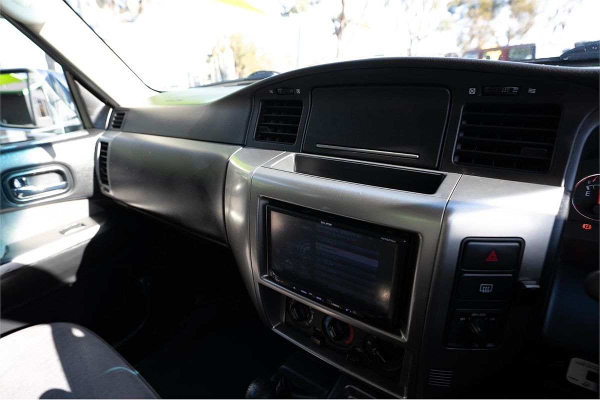 2013 Nissan Patrol ST Y61