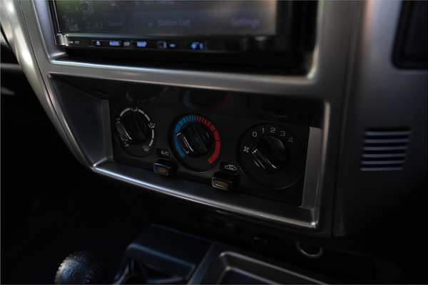 2013 Nissan Patrol ST Y61