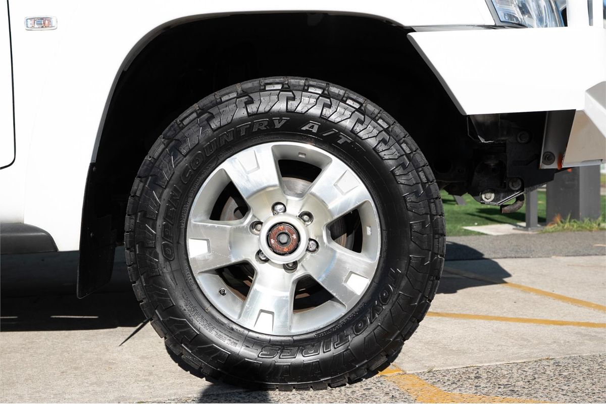 2013 Nissan Patrol ST Y61