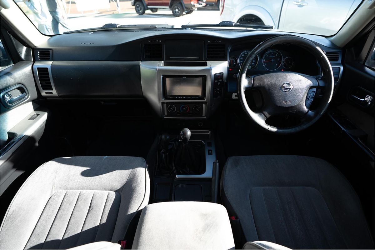 2013 Nissan Patrol ST Y61