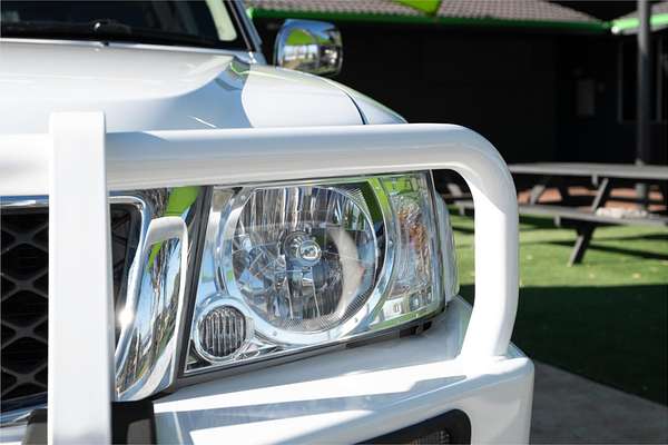 2013 Nissan Patrol ST Y61