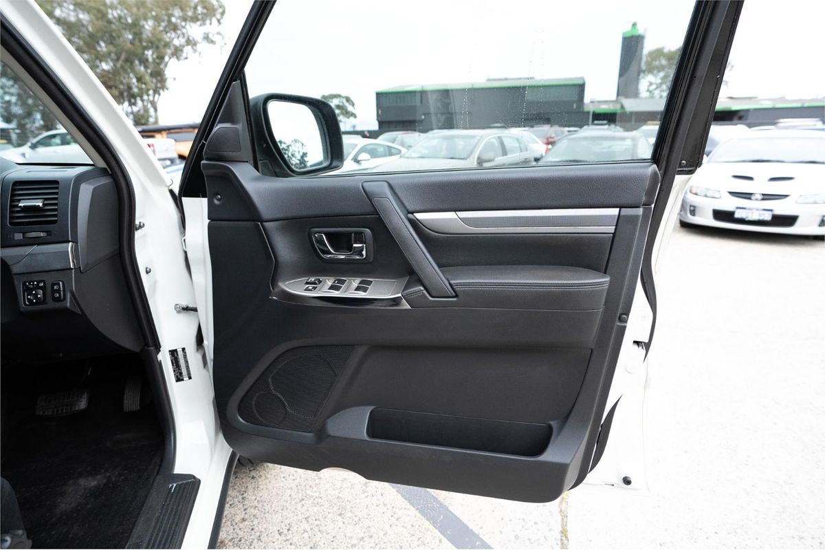 2018 Mitsubishi Pajero GLX NX