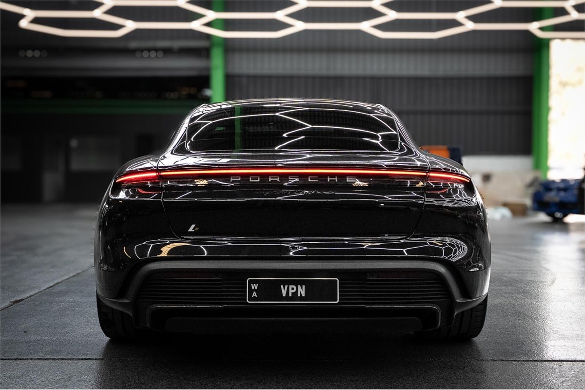 2021 Porsche Taycan TURBO S Y1A MY22
