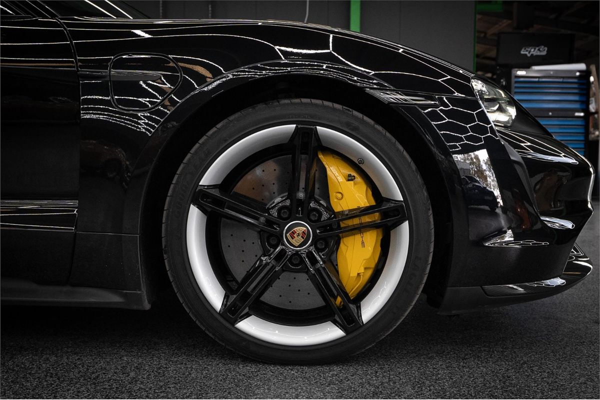 2021 Porsche Taycan TURBO S Y1A MY22