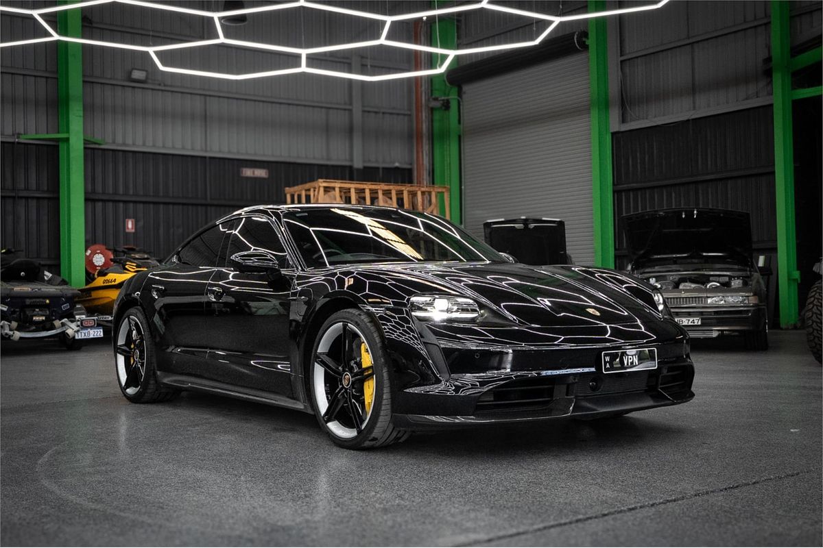 2021 Porsche Taycan TURBO S Y1A MY22