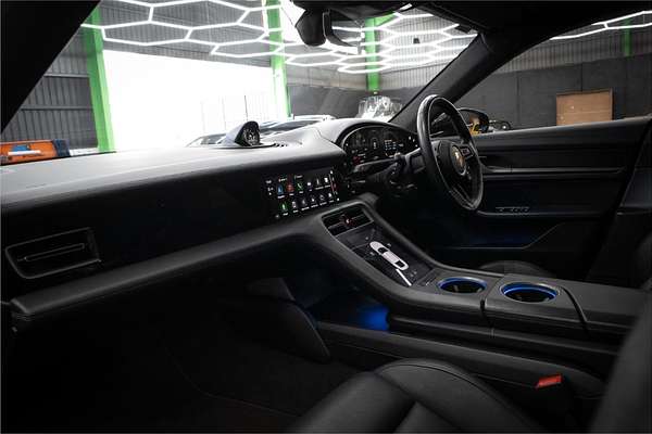 2021 Porsche Taycan TURBO S Y1A MY22
