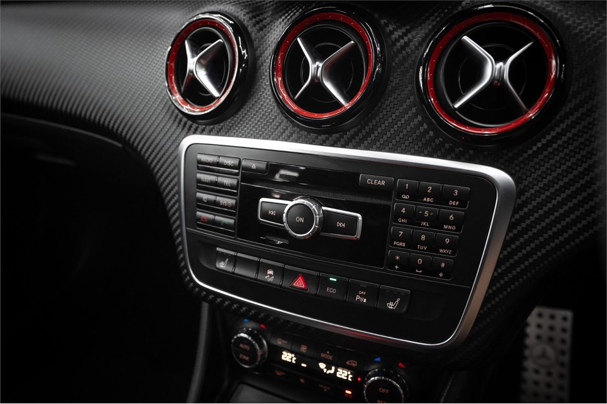 2014 Mercedes-Benz A45 AMG 176