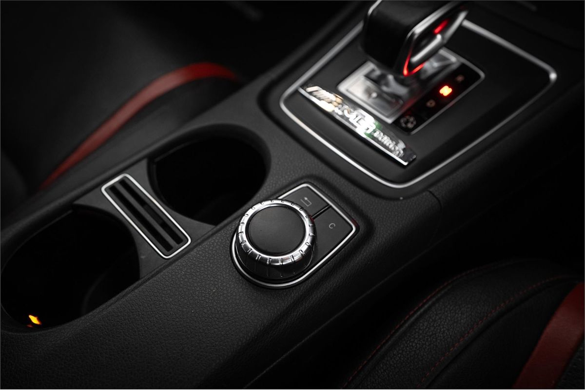 2014 Mercedes-Benz A45 AMG 176